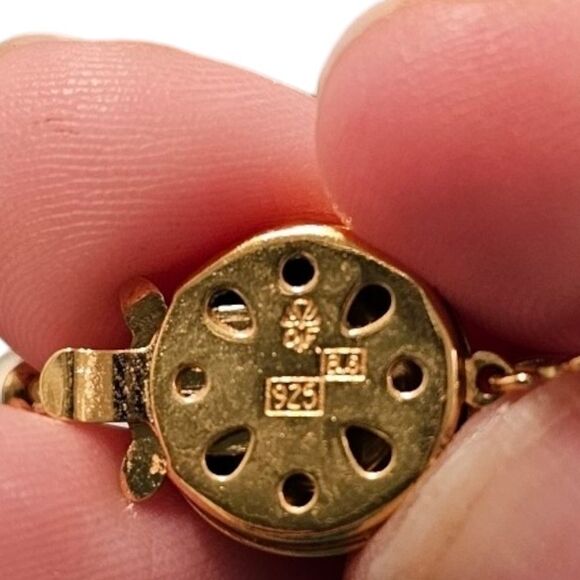 Orquidea Classic Pearls 18KT Gold Plated 925 Sterling Silver Clasp Necklace - Picture 4 of 13